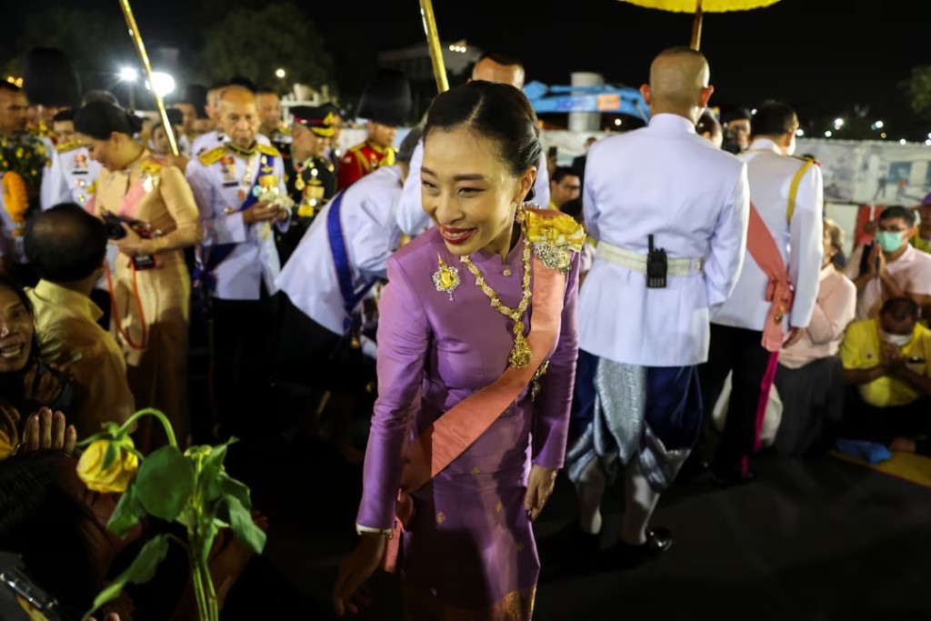 Thailand's Princess Bajrakitiyabha greets her royalists as she leaves a religious ceremony to commemorate the death of King Chulalongkorn, known as King Rama V, at The Grand Palace in Bangkok, Thailand, October 23, 2020. REUTERS/Athit Perawongmetha