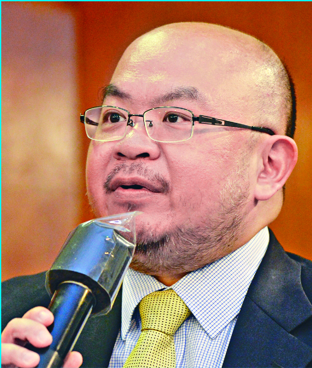 Political commentator Ivan Choy, top, blames the drop in numbers on nervousness over the security law, while CY Leung insists it is because of their reputation for being linked to rioters. Sing Tao Political commentator Ivan Choy, top, blames the drop in numbers on nervousness over the security law, while CY Leung insists it is because of their reputation for being linked to rioters. Sing Tao