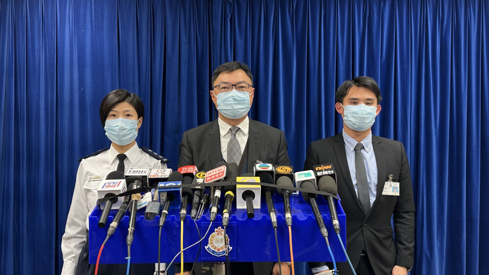 Au Yeung Ki, an acting marine police superintendent (middle), said the 43-year-old man who was shot appeared to be drunk when the two officers responded to the flat on Wing On Street to handle a noise complaint. Au Yeung Ki, an acting marine police superintendent (middle), said the 43-year-old man who was shot appeared to be drunk when the two officers responded to the flat on Wing On Street to handle a noise complaint.