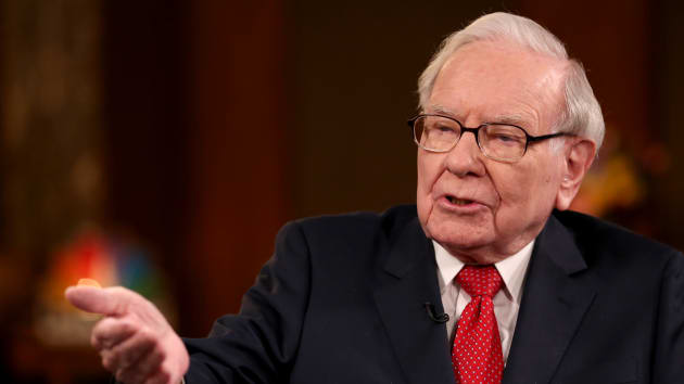 Berkshire’s operating income, which Warren Buffett urges shareholders to concentrate on, came in at US$5.02 billion during the fourth quarter, up from US$4.42 billion during the same period a year earlier. For the full year, operating earnings fell by 9 percent to US$21.922 billion as the coronavirus disease pandemic hit Berkshire’s conglomerate of businesses. Berkshire’s operating income, which Warren Buffett urges shareholders to concentrate on, came in at US$5.02 billion during the fourth quarter, up from US$4.42 billion during the same period a year earlier. For the full year, operating earnings fell by 9 percent to US$21.922 billion as the coronavirus disease pandemic hit Berkshire’s conglomerate of businesses.