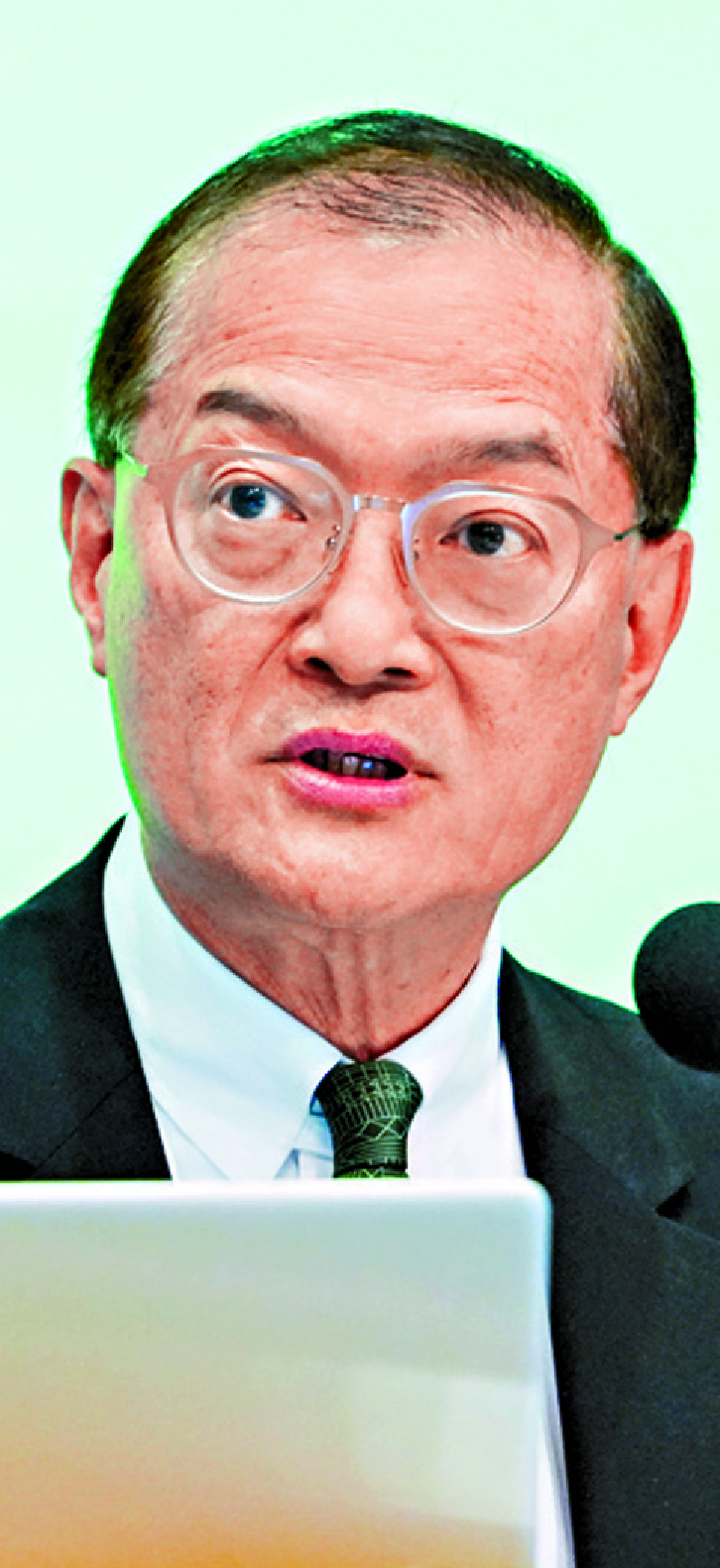 Lo Chung-mau says ethical guidelines must be met for telemedicine. sing tao Lo Chung-mau says ethical guidelines must be met for telemedicine. sing tao