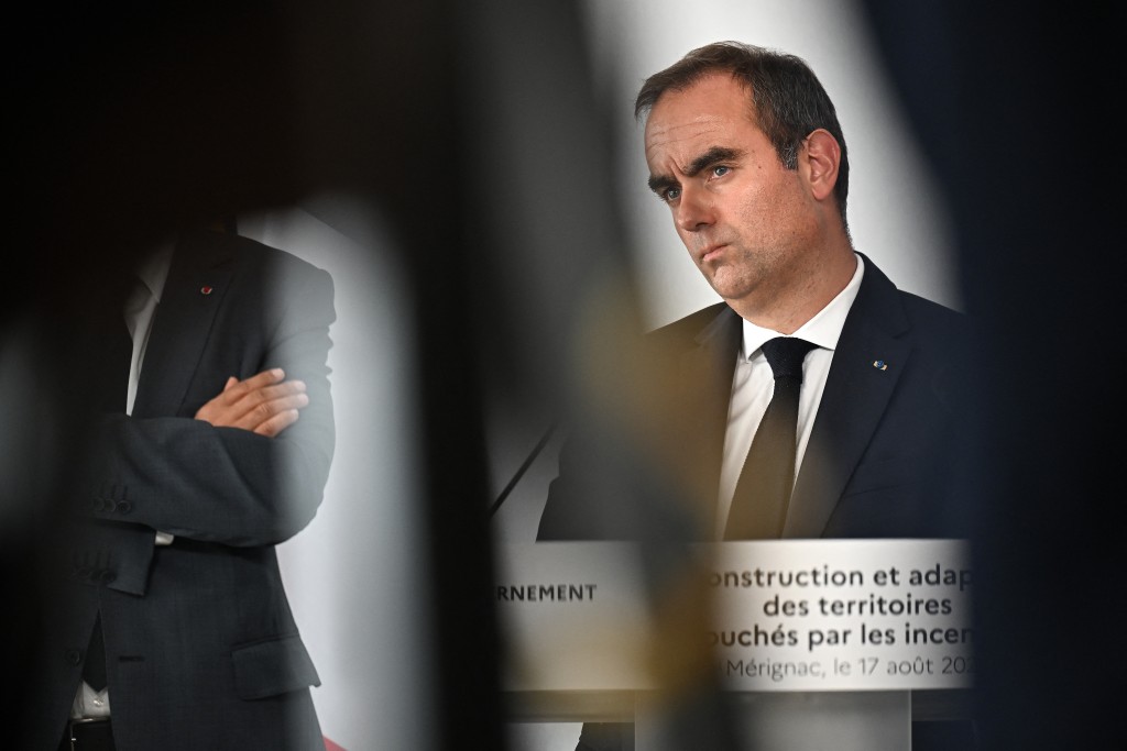 French Prime Minister Sebastien Lecornu speaks during a press conference following a meeting with officials at Technowest in Merignac, on the outskirts of Bordeaux, south-western France on August 17, 2026. (AFP)