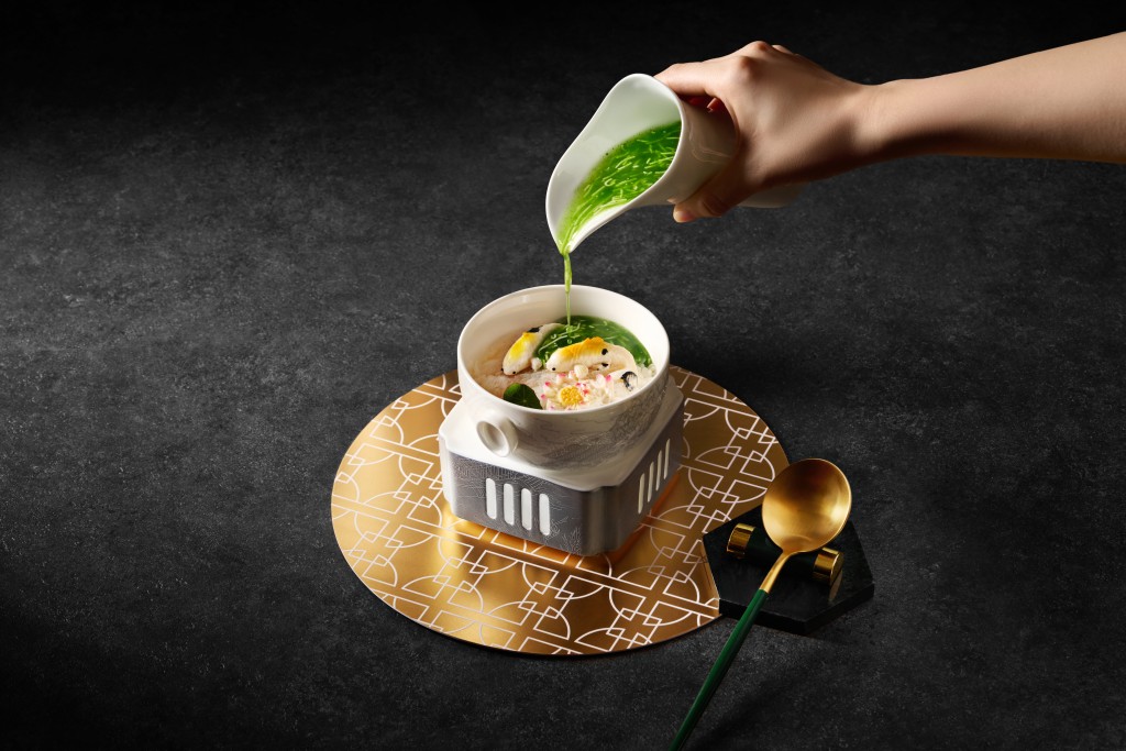 Crab meat soup with tofu, morel mushrooms, scallops, bamboo pith, spinach juice, in chicken broth.