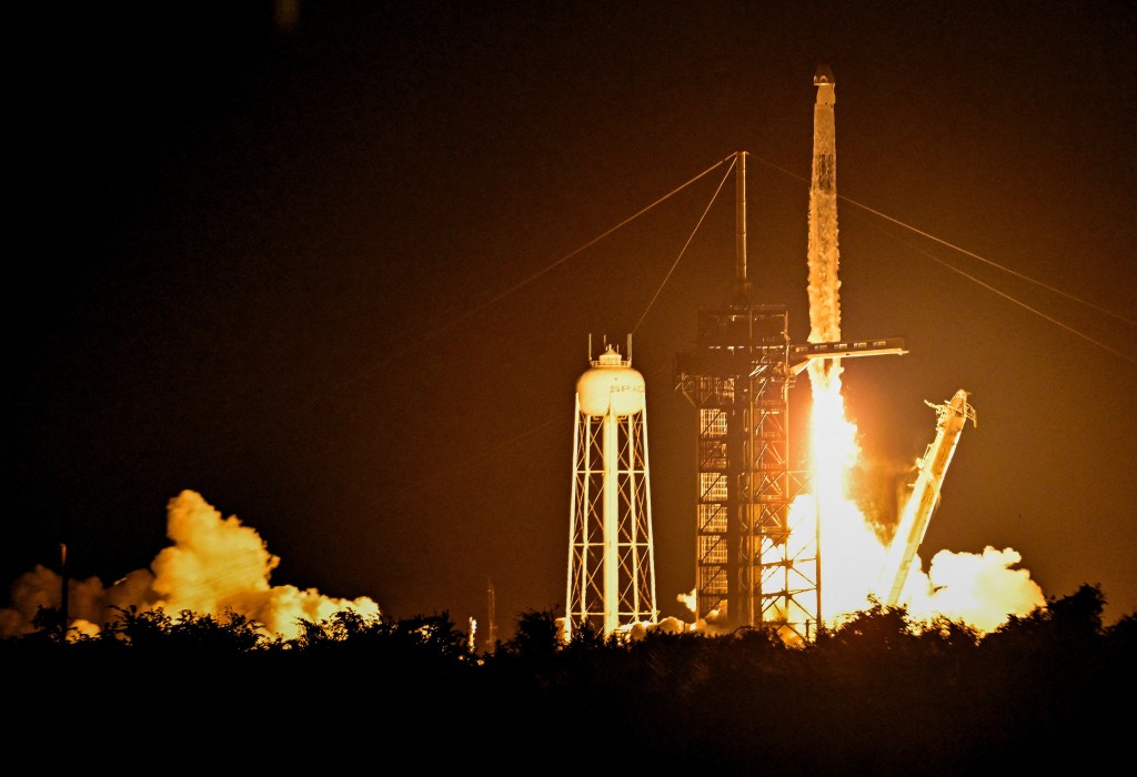 A Falcon 9 rocket carrying the Axiom-4 crew of four astronauts lifts off from Kennedy Space Center Launch Complex 39A on a mission to the International Space Station, in Cape Canaveral, Florida, U.S., June 25, 2025. (Reuters)