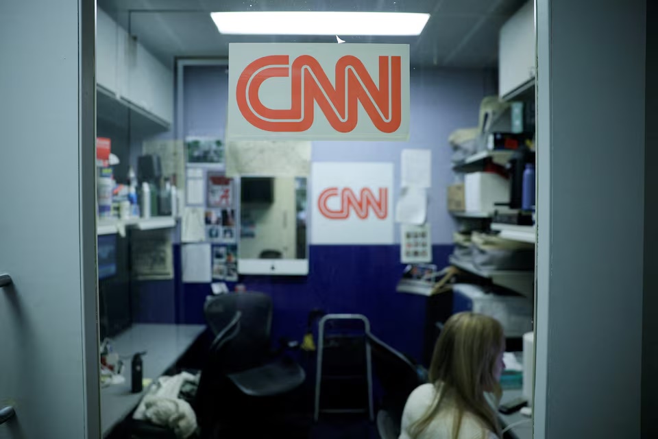 The CNN booth at the White House after US President Donald Trump announced he would ban CNN, MS NOW, and Politico from the White House in Washington, D.C., US, September 18, 2026. REUTERS/Evan Vucci/File Photo