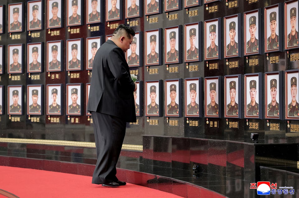 North Korean leader Kim Jong pays homage to the soldiers killed during operations as he attends a national commendation ceremony for the commanders and fighters of the Korean People's Army's overseas operations unit, at the headquarters of the Central Committee of the Korean Workers' Party, in Pyongyang, North Korea, in this photo released on August 22, 2025 by North Korea's Korean Central News Agency (KCNA). KCNA via REUTERS/ File Photo