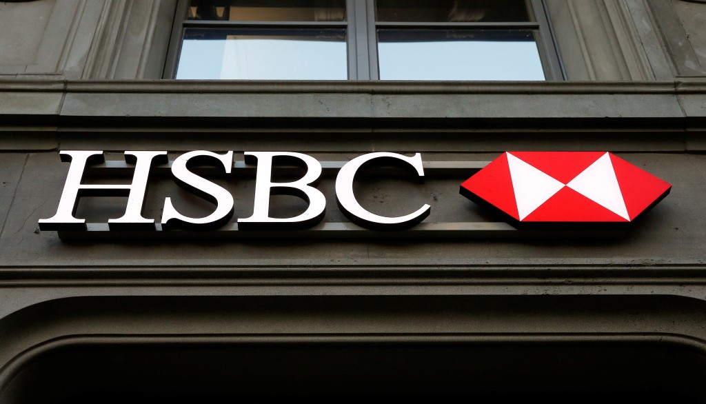 The HSBC bank logo is pictured at a branch office at the Paradeplatz in Zurich February 10, 2015. REUTERS/Arnd Wiegmann