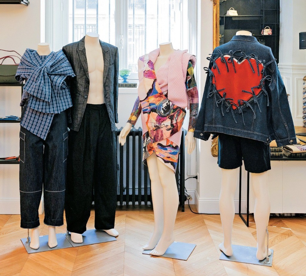 Stylish apparel are remodeled from Hactl's retired uniforms. HKTDC