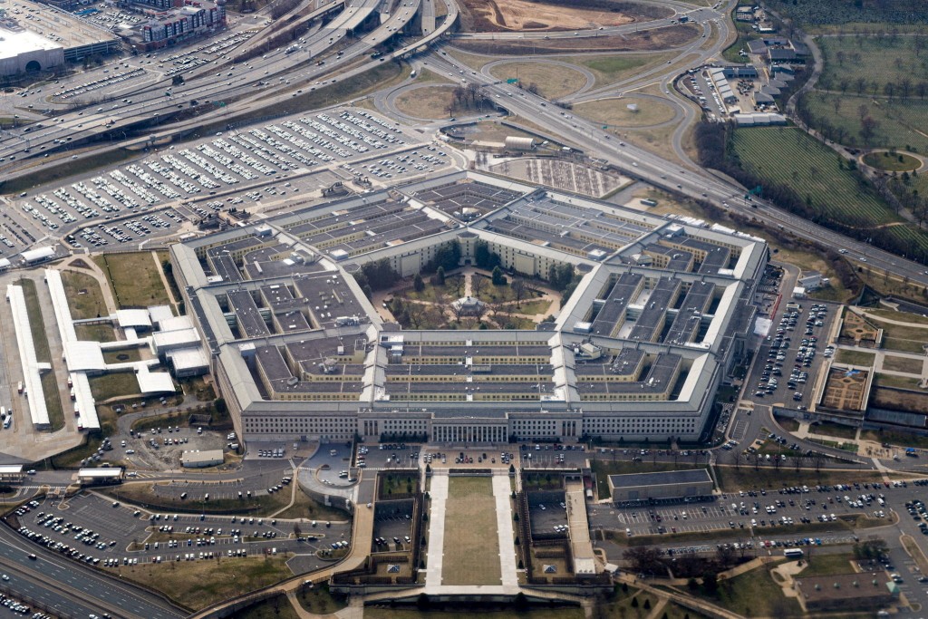 FILE PHOTO: The Pentagon is seen from the air in Washington, D.C., U.S., March 3, 2022. REUTERS/Joshua Roberts/File Photo/File Photo