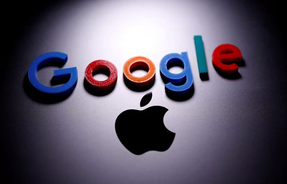 A 3D printed Google logo is placed on the Apple Macbook in this illustration taken April 12, 2020. REUTERS/Dado Ruvic/Illustration/File Photo A 3D printed Google logo is placed on the Apple Macbook in this illustration taken April 12, 2020. REUTERS/Dado Ruvic/Illustration/File Photo