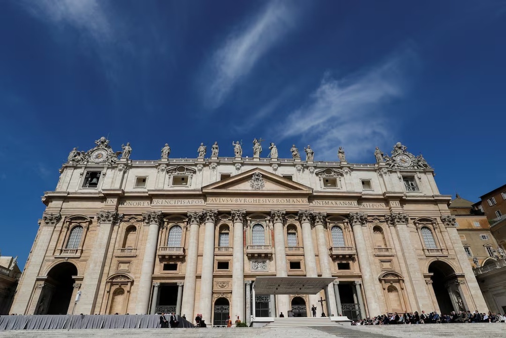 Pope Francis attends the weekly general audience in Saint Peter Square at the Vatican, May 15, 2024. REUTERS/Ciro De Luca/ File Photo Pope Francis attends the weekly general audience in Saint Peter Square at the Vatican, May 15, 2024. REUTERS/Ciro De Luca/ File Photo