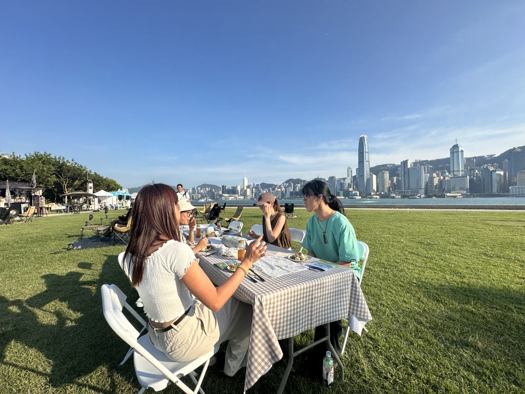Farm-to-Table Experience Workshop in collaboration with local coffee brand NUTMAD.