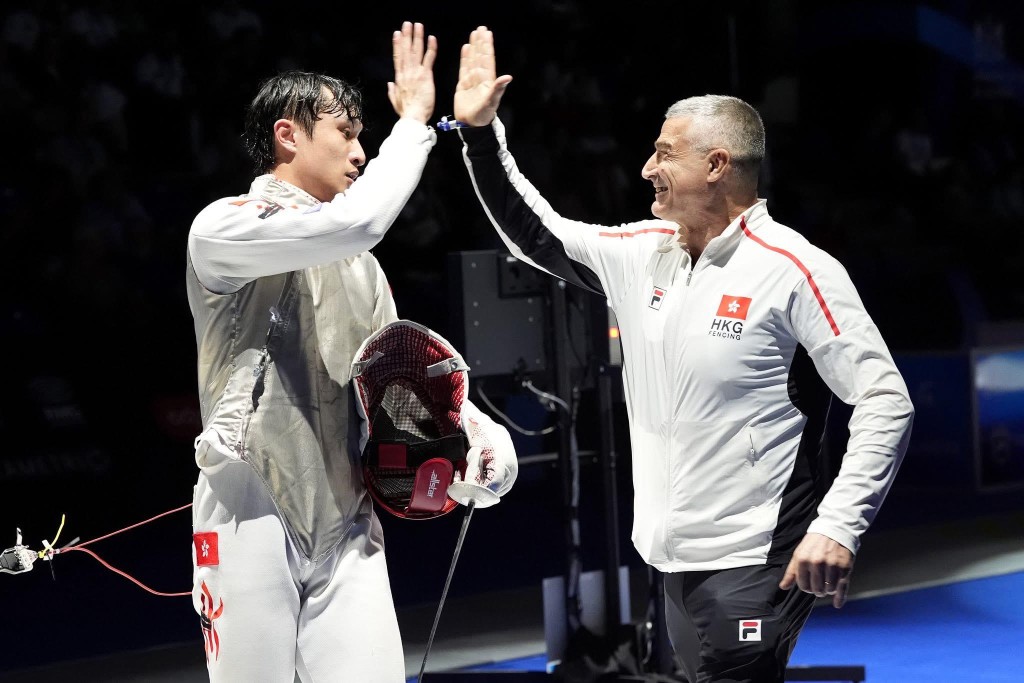 (Photo from Fencing Association of Hong Kong, China)