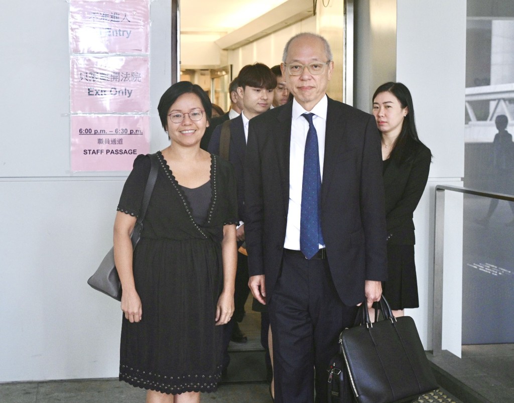 Rosalie Lui, left, a legal representatives of the late Stanley Ho’s estate. SING TAO