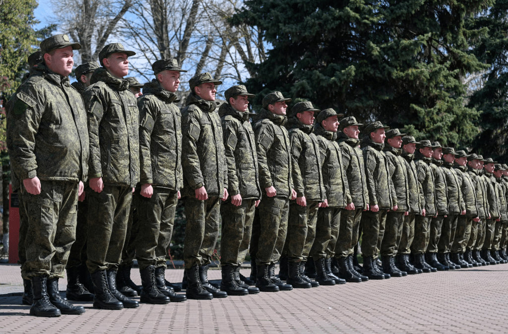 Russian conscripts called up for military service line up during a ceremony before their departure for garrisons, in Bataysk in the Rostov region, Russia, April 10, 2025. REUTERS/Sergey Pivovarov/File Photo