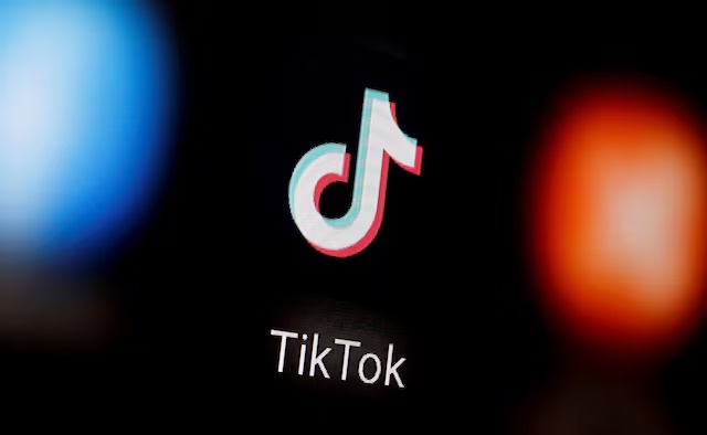 A TikTok logo is displayed on a smartphone in this illustration taken January 6, 2020. REUTERS/Dado Ruvic/Illustration 