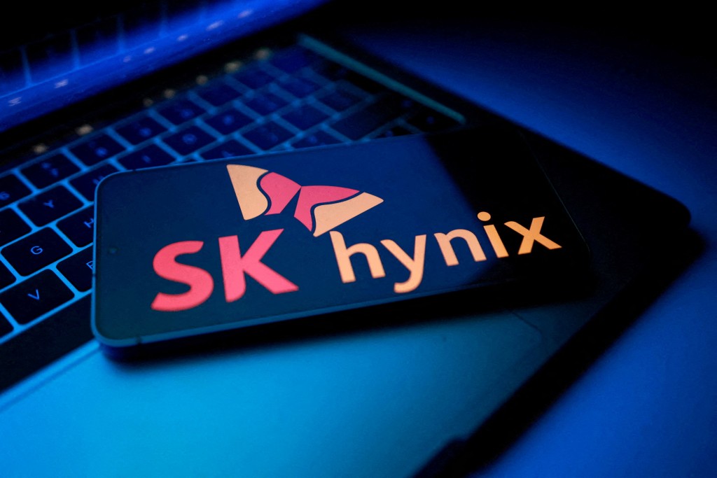 The SK Hynix logo appears in this illustration taken August 25, 2025. REUTERS/Dado Ruvic/Illustration