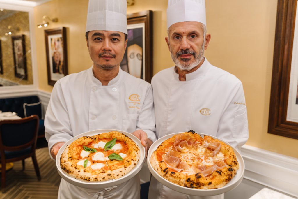 Executive Chef of COVA Montenapoleone, Eduardo Gadda (right) and Lead of Culinary, Western Restaurants Division of Maxim’s Group, Ricky Chan (left), showcased new Classic Lemon Custard Cannoncini and Pacific Place-exclusive Neapolitan Handmade Sourdough Pizza.
