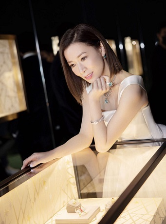  Charmaine Sheh.