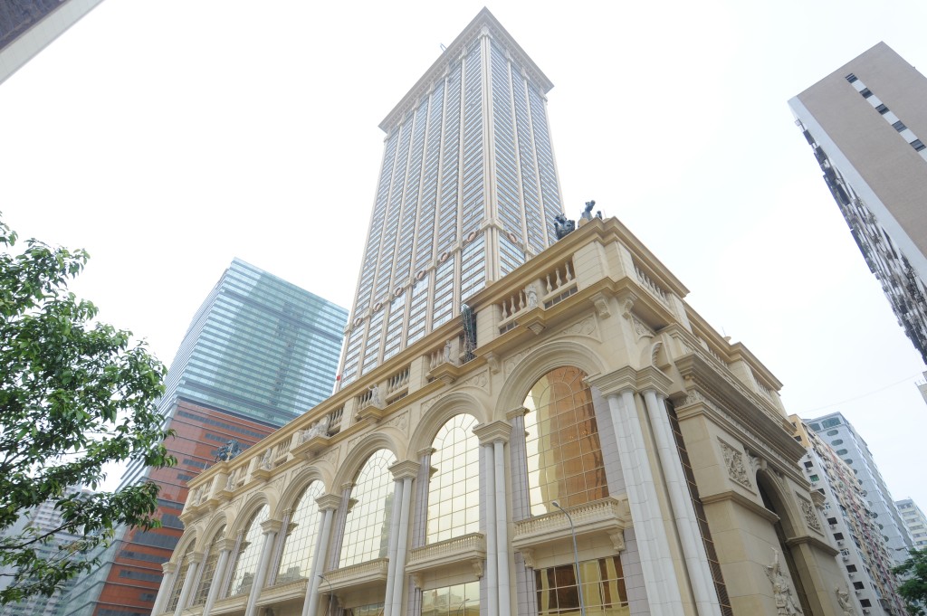 L’Arc Hotel. SINGTAO