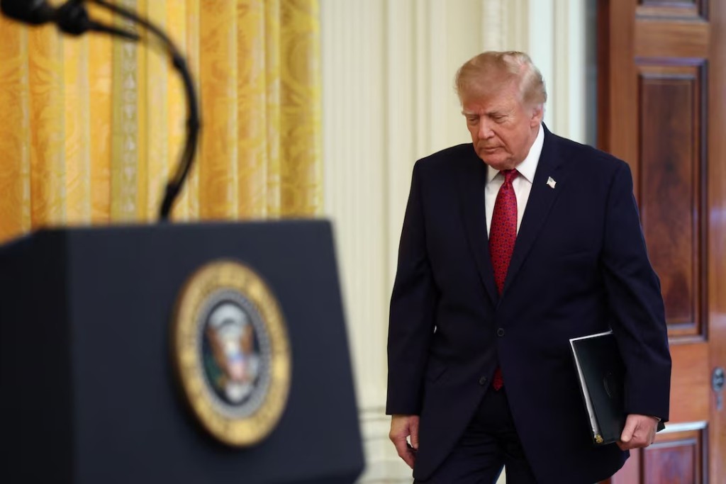 US President Donald Trump attends a Hispanic Heritage Month reception in the East Room at the White House in Washington, D.C., US, September 30, 2026. REUTERS/Kevin Lamarque