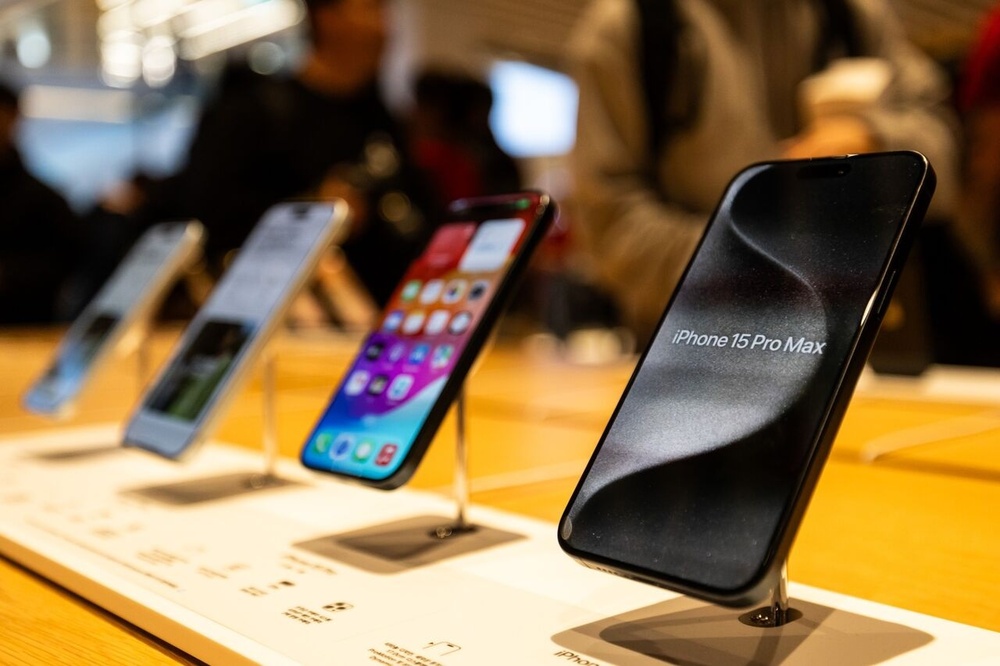 Apple is preparing new capabilities as part of iOS 18 based on its own AI models. (Bloomberg) Apple is preparing new capabilities as part of iOS 18 based on its own AI models. (Bloomberg)