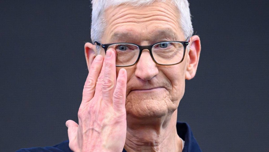 Tim Cook.