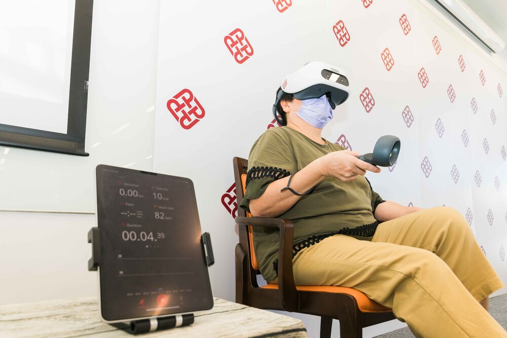 A team of researchers at Polytechnic University found that virtual reality training can help the elderly in their daily tasks. A team of researchers at Polytechnic University found that virtual reality training can help the elderly in their daily tasks.