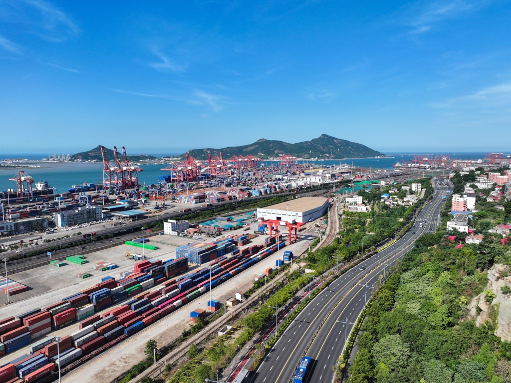 An aerial drone photo taken on June 26, 2024 shows a view of the China-Kazakhstan (Lianyungang) Logistics Cooperation Base in Lianyungang, east China's Jiangsu Province. (Xinhua/Ji Chunpeng)