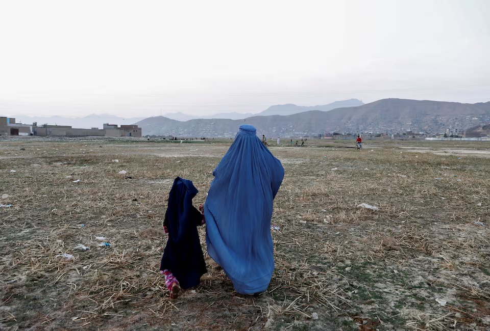An Afghan woman clad in burqa walks in the early morning in Kabul, Afghanistan September 2, 2019.REUTERS/Mohammad Ismail An Afghan woman clad in burqa walks in the early morning in Kabul, Afghanistan September 2, 2019.REUTERS/Mohammad Ismail