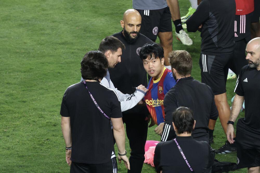 Saturday's open training session for the star-studded US side, featuring Lionel Messi, drew a large crowd. Saturday's open training session for the star-studded US side, featuring Lionel Messi, drew a large crowd.