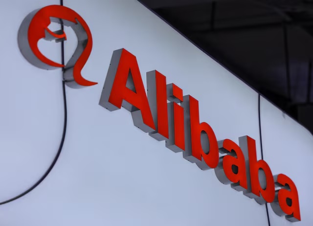 An Alibaba logo is displayed at the company's booth at China International Fair for Trade in Services (CIFTIS) in Beijing, China, September 10, 2025. REUTERS/Maxim Shemetov 