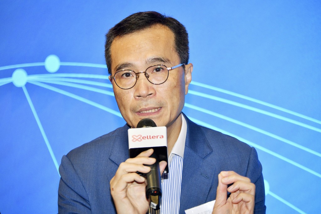 Former Cluster Chief Executive of Kowloon East Cluster Luk Che-chung