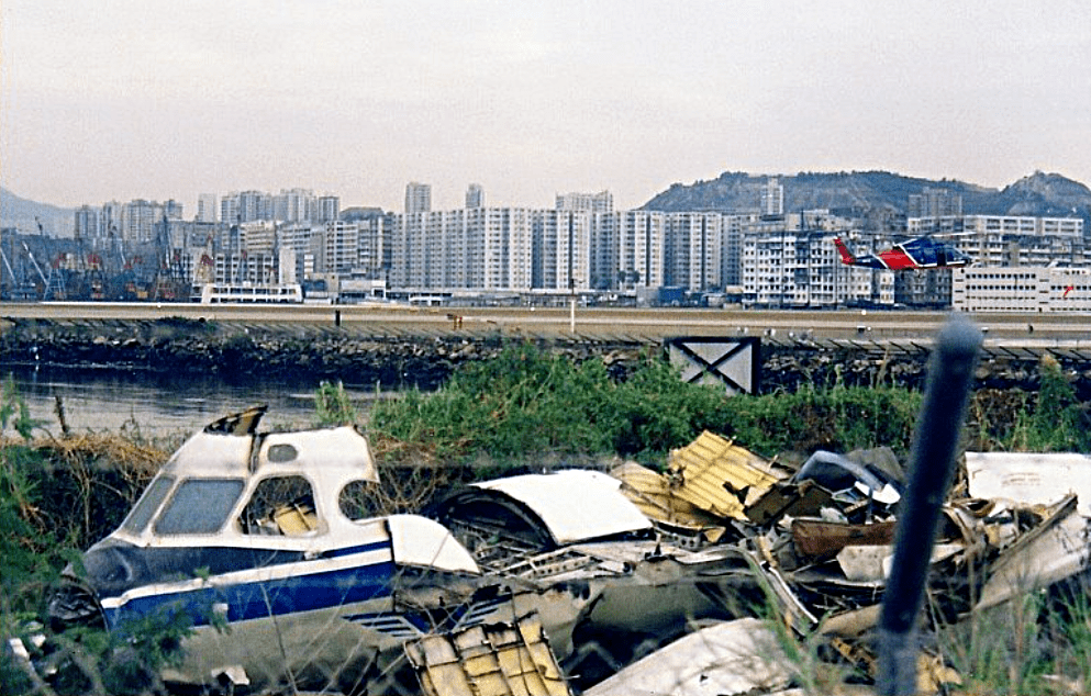 On August 31, 1988, a CAAC Flight 301 Trident aircraft struck the approach lights to Runway 31 at Kai Tak Airport in poor weather and rain. The jet careened off the runway into the sea, killing 14 and injuring seven.