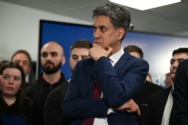 British Secretary of State for Energy Security and Net Zero Ed Miliband looks on during a visit to Springfields (Preston Lab), National Nuclear Laboratory facility in Preston, Britain, February 6, 2025. (OLI SCARFF/Pool via REUTERS/File Photo) British Secretary of State for Energy Security and Net Zero Ed Miliband looks on during a visit to Springfields (Preston Lab), National Nuclear Laboratory facility in Preston, Britain, February 6, 2025. (OLI SCARFF/Pool via REUTERS/File Photo)