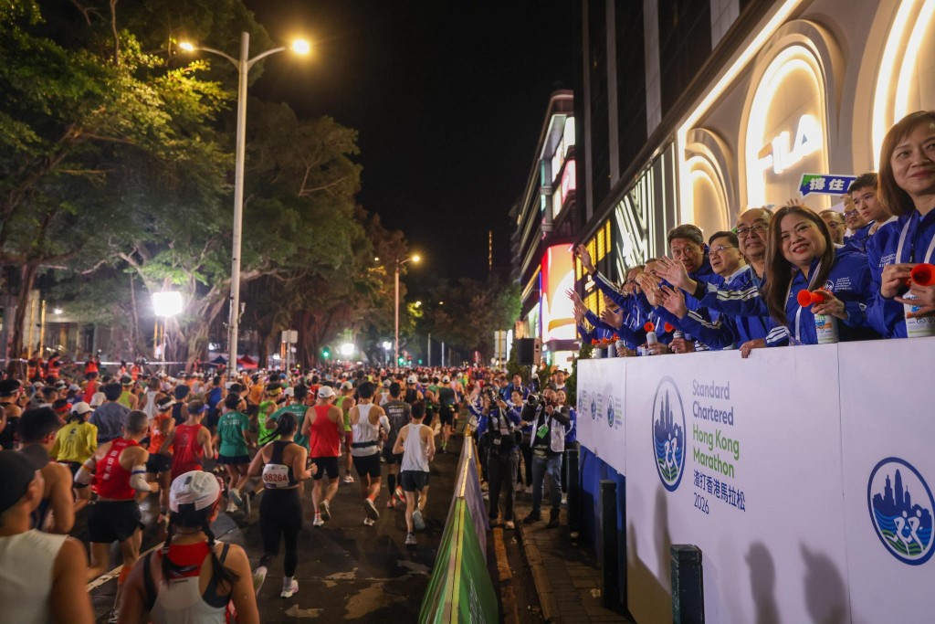 (Source: John Lee Ka-chiu's Facebook)