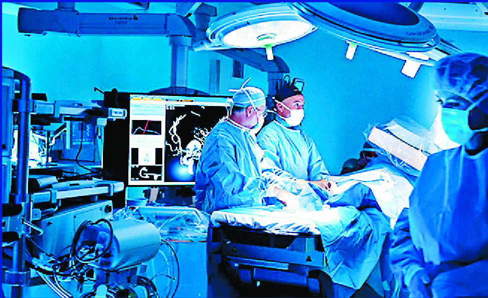 Tommy Cheung says hiring overseas doctors will help the public receive good and prompt medical service. Tommy Cheung says hiring overseas doctors will help the public receive good and prompt medical service.