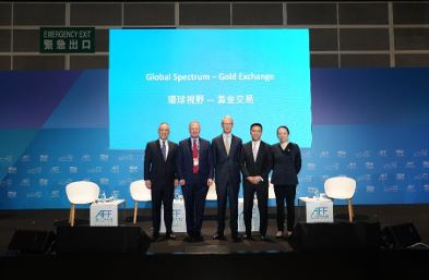 Zhu Jing, right. Photo provided by HKTDC.