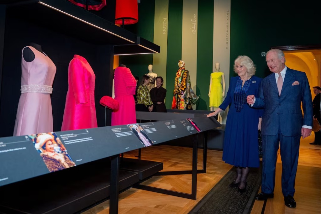  Britain's King Charles and Queen Camilla during a visit to the Queen Elizabeth II: Her Life in Style exhibition at The King's Gallery, Buckingham Palace, London, Britain April 20, 2026. Aaron Chown/Pool via REUTERS