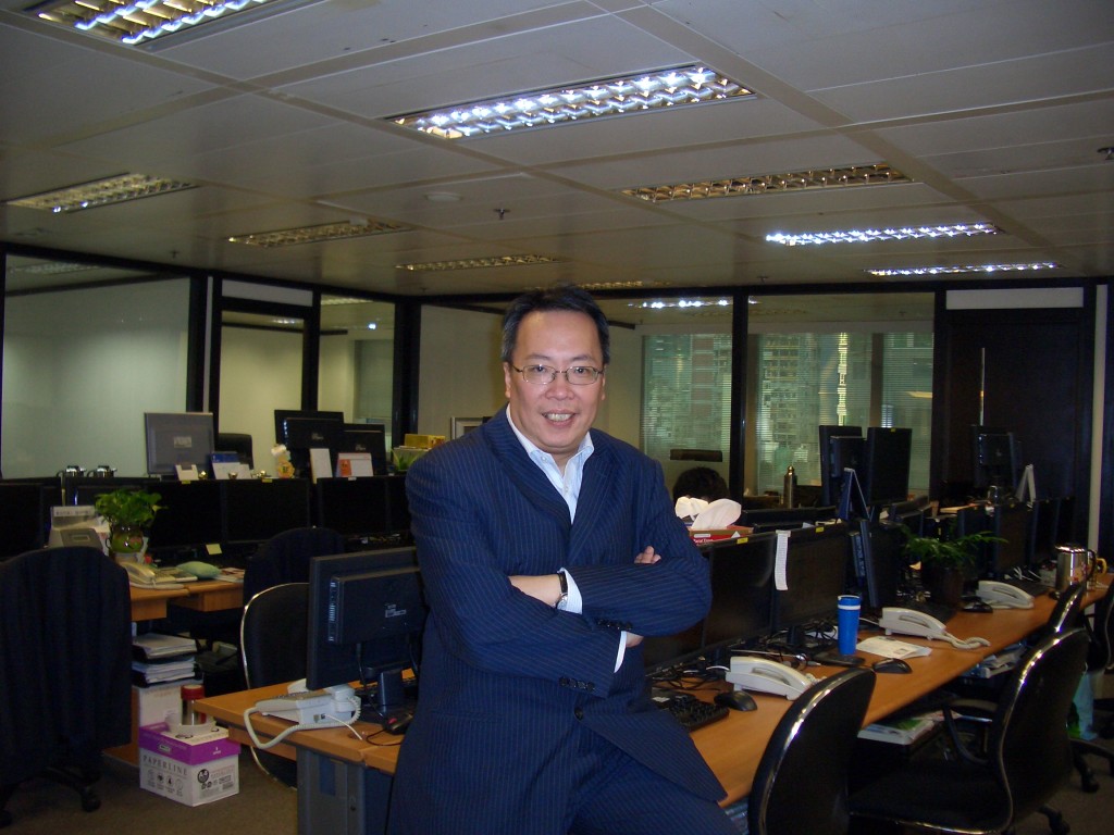 Peers mourn ‘Master Shum’ Louie Shum as Eugene Law urges end to attacks