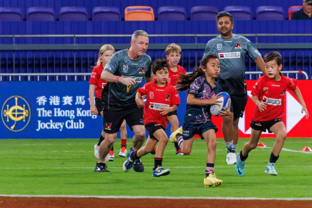 The Hong Kong Jockey Club is the Official Community Partner of the Hong Kong Sevens, supporting outreach programmes and youth rugby competitions and providing tickets to students, the elderly and the underprivileged so that they can experience the thrill of rugby both on and off the pitch.