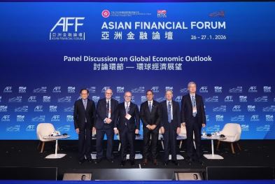 Professor Paolo Zannoi, second right. Photo provided by HKTDC.