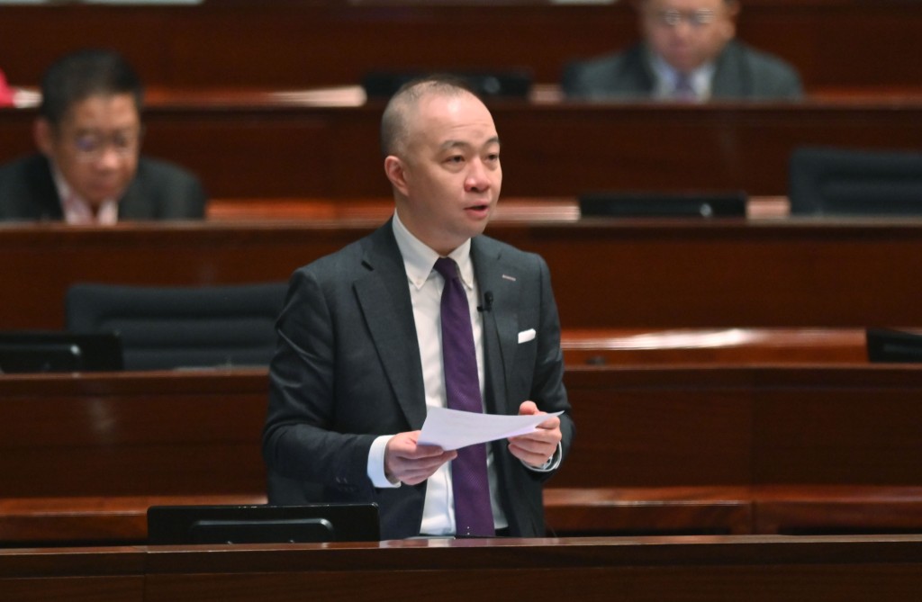 A seasoned marathon participant and Legislative Council member Benson Luk Hon-man A seasoned marathon participant and Legislative Council member Benson Luk Hon-man
