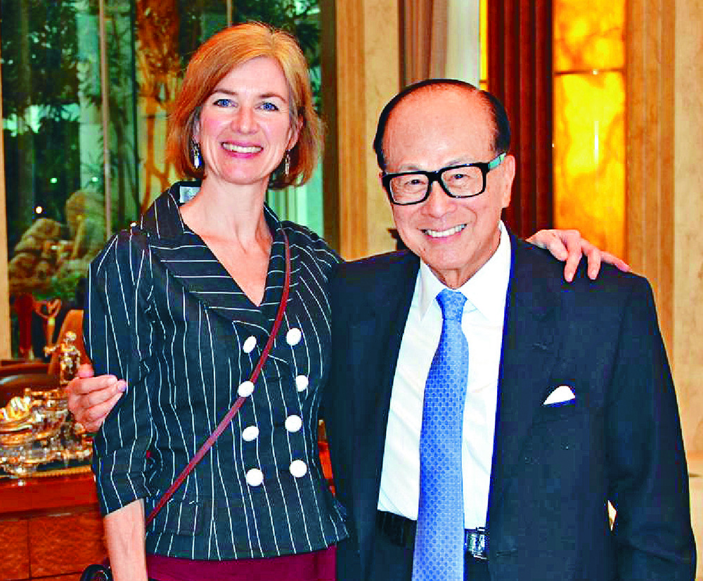Jennifer Doudna with Li Ka-shing. Jennifer Doudna with Li Ka-shing.