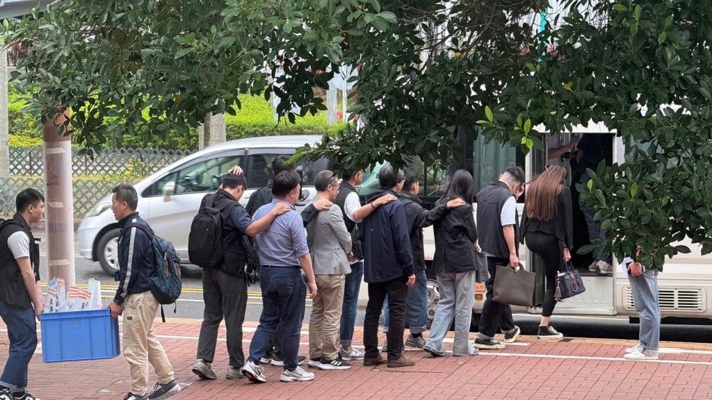 Ten nabbed for providing baby gender selection and surrogacy services
