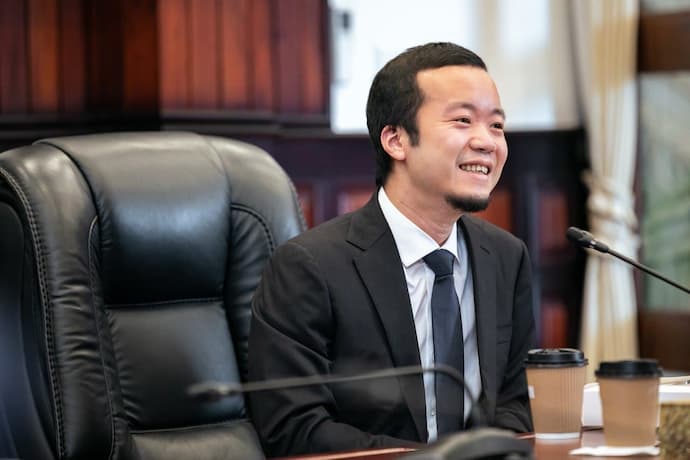Chen Zhi. PRINCE GROUP