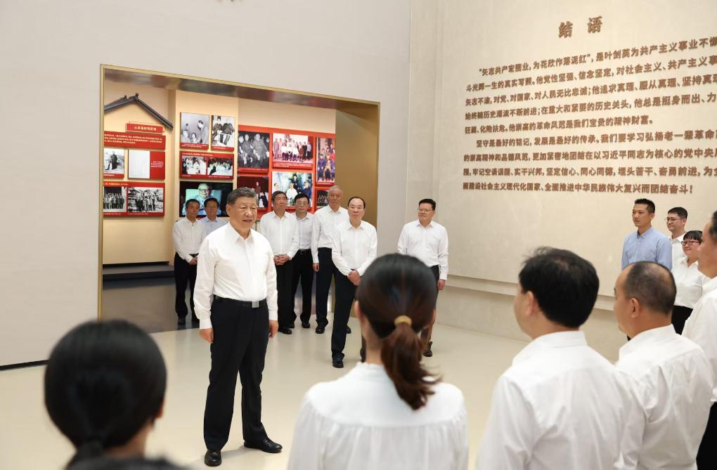 Chinese President Xi Jinping, also general secretary of the Communist Party of China Central Committee and chairman of the Central Military Commission, talks with staff members while visiting the Ye Jianying memorial park in Meizhou City, south China's Guangdong Province, Nov. 7, 2025. Xi made an inspection tour in south China's Guangdong Province on Friday and Saturday. (Photo by Xiao Yi/Xinhua)