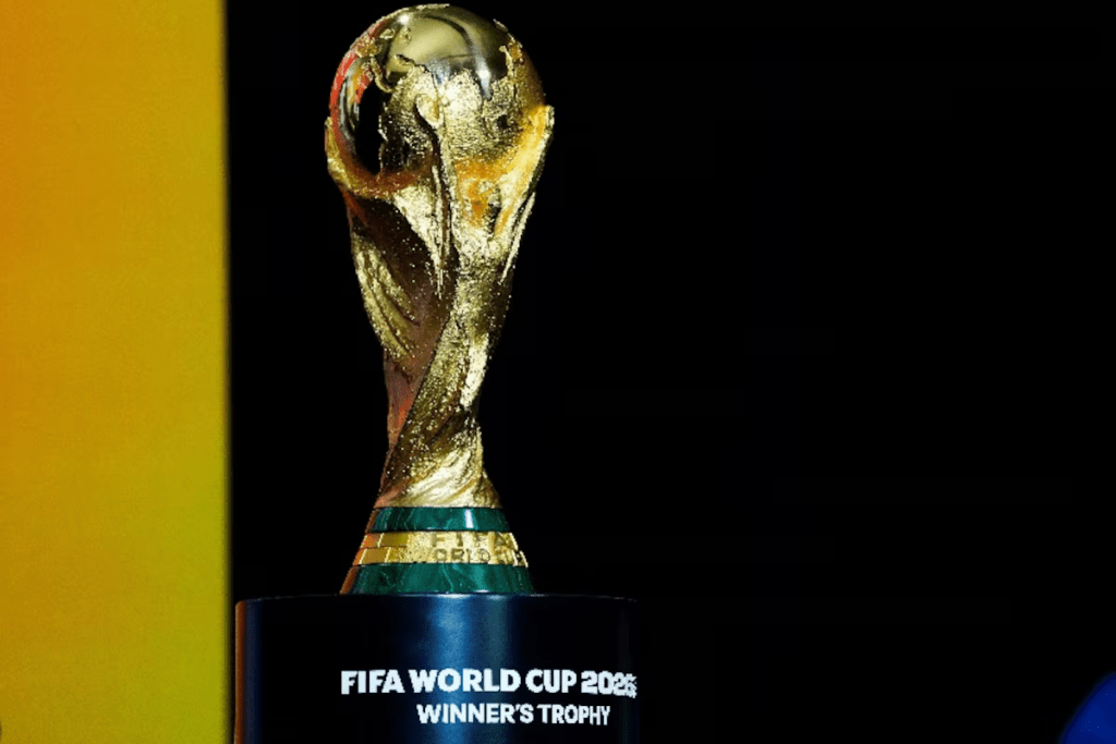 The FIFA World Cup 2026 trophy is displayed during a press event organized by Global Citizen and FIFA to announce the FIFA World Cup Final Halftime Show in New York City, U.S., May 14, 2026. REUTERS/Eduardo Munoz 
