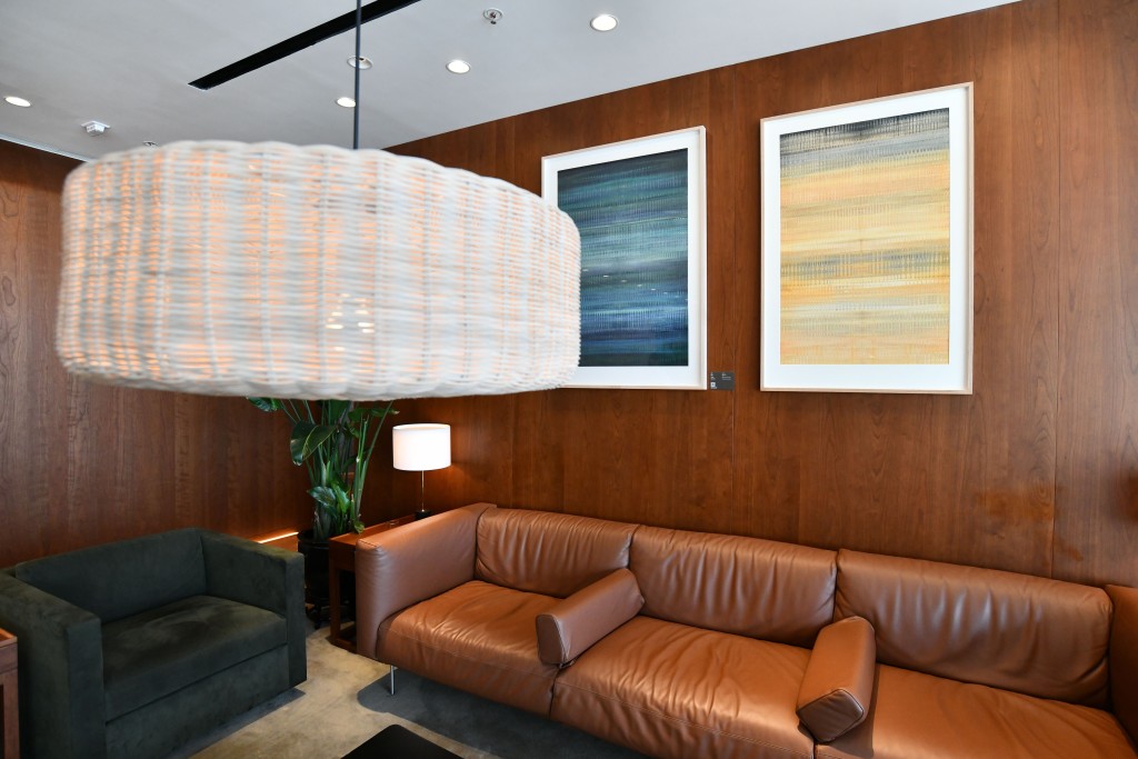 Cathay's flagship lounge, The Bridge. SING TAO