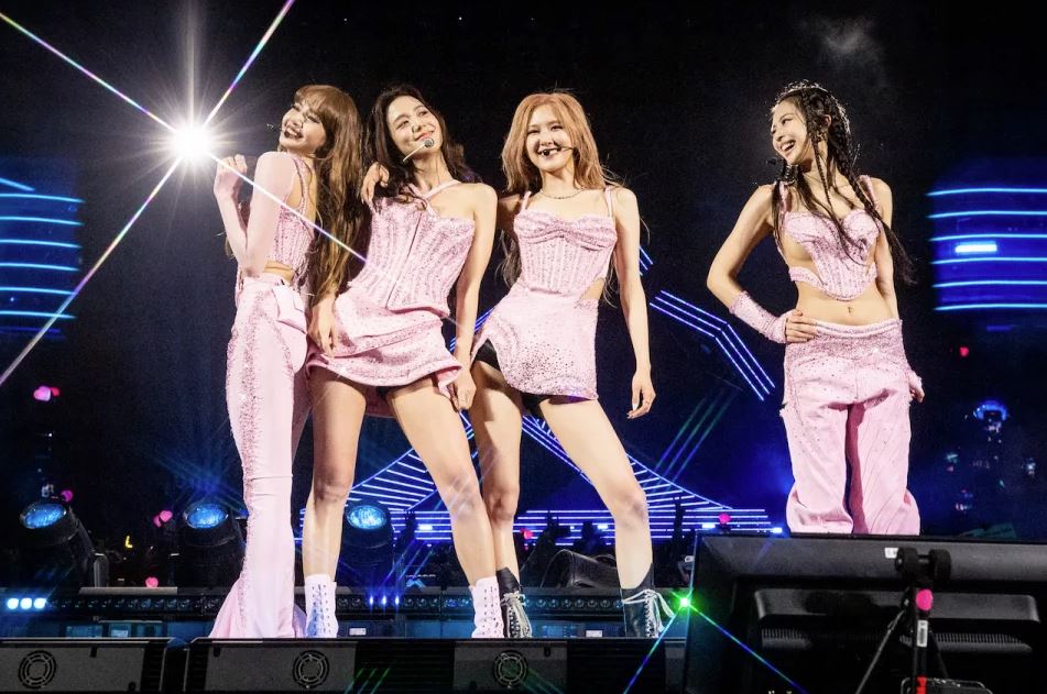 BLACKPINK World Tour <Deadline> in Hong Kong Ticket a set of two (HK$5,798),Total quota:1  